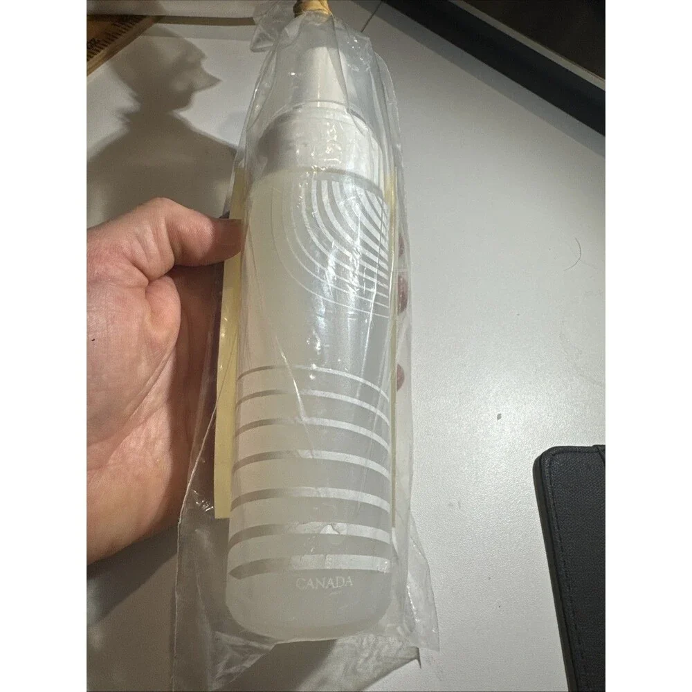 Pampered Chef The Suds Pump, Clear/White, 2517. New